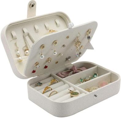 Portable Travel Jewelry Case (White) cover