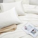 Queen Size Satin 4pc Sheet Set, 2000TC Deep Pocket alternate 1